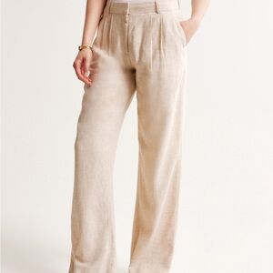 Abercrombie Linen Pant. Cream color. Size Sr
